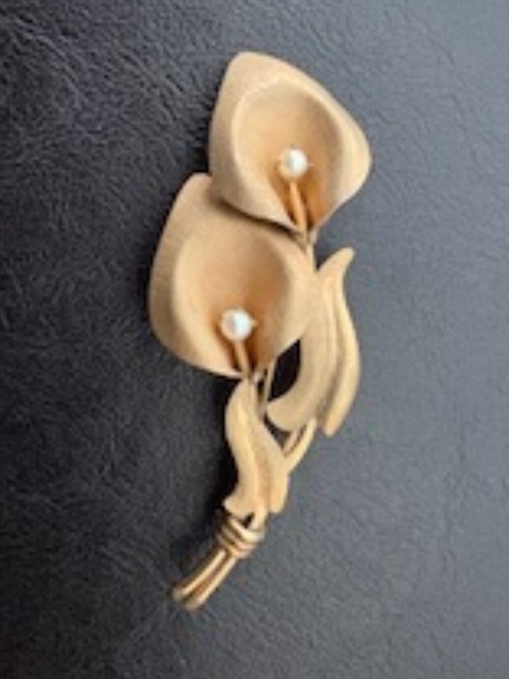 12K gold filled Calla Lily brooch-Faux small pearls